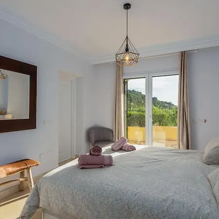 Spacious Ground Floor In Costa Διαμέρισμα