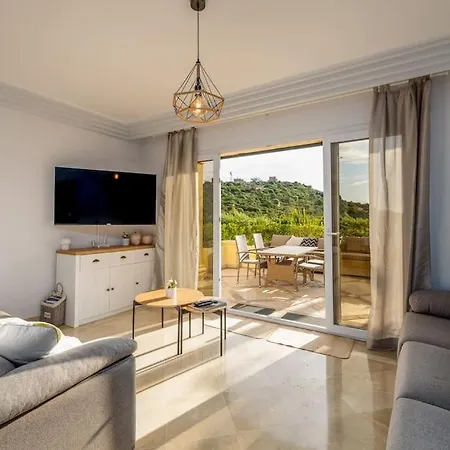 Apartment Spacious Ground Floor In Costa
